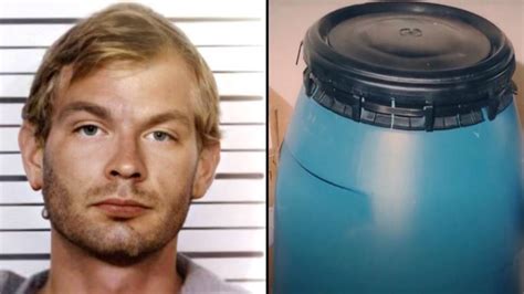 jeffery dahmer evidence|Shocking real evidence shown in new Jeffrey Dahmer。